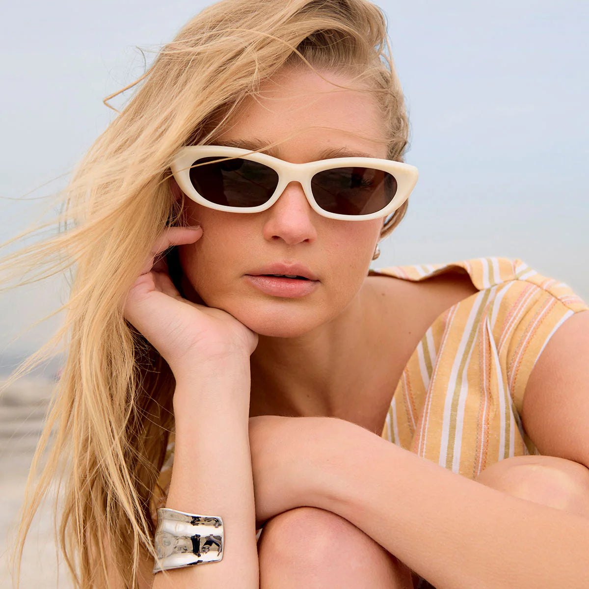 STATUS ANXIETY - Sidelines Sunglasses - Bone