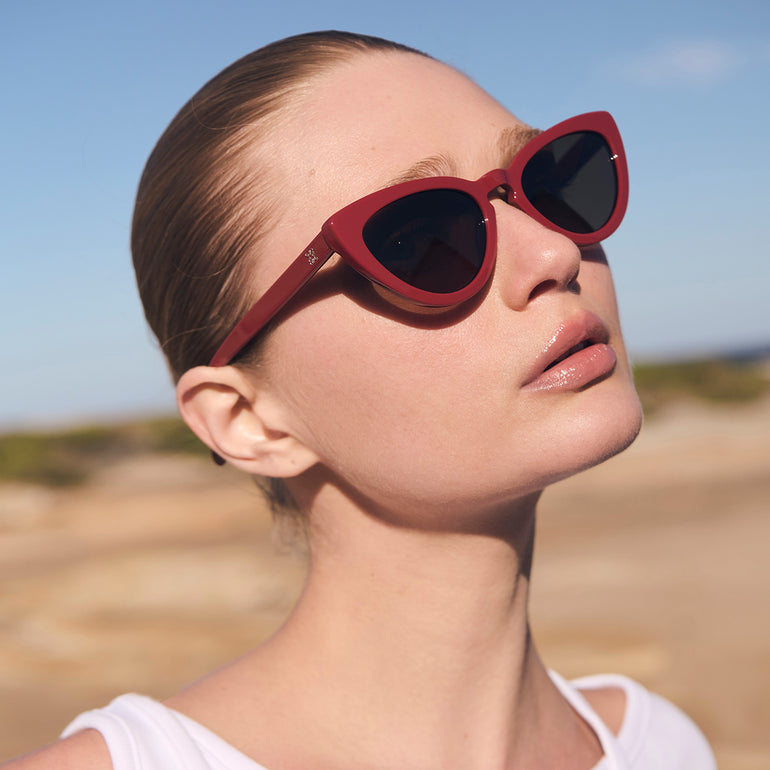 STATUS ANXIETY - Sunglasses Villain - CHERRY