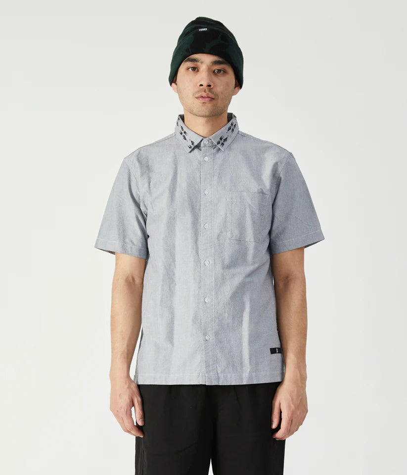 FORMER - Vivian All Purpose SS Shirt - Light Grey