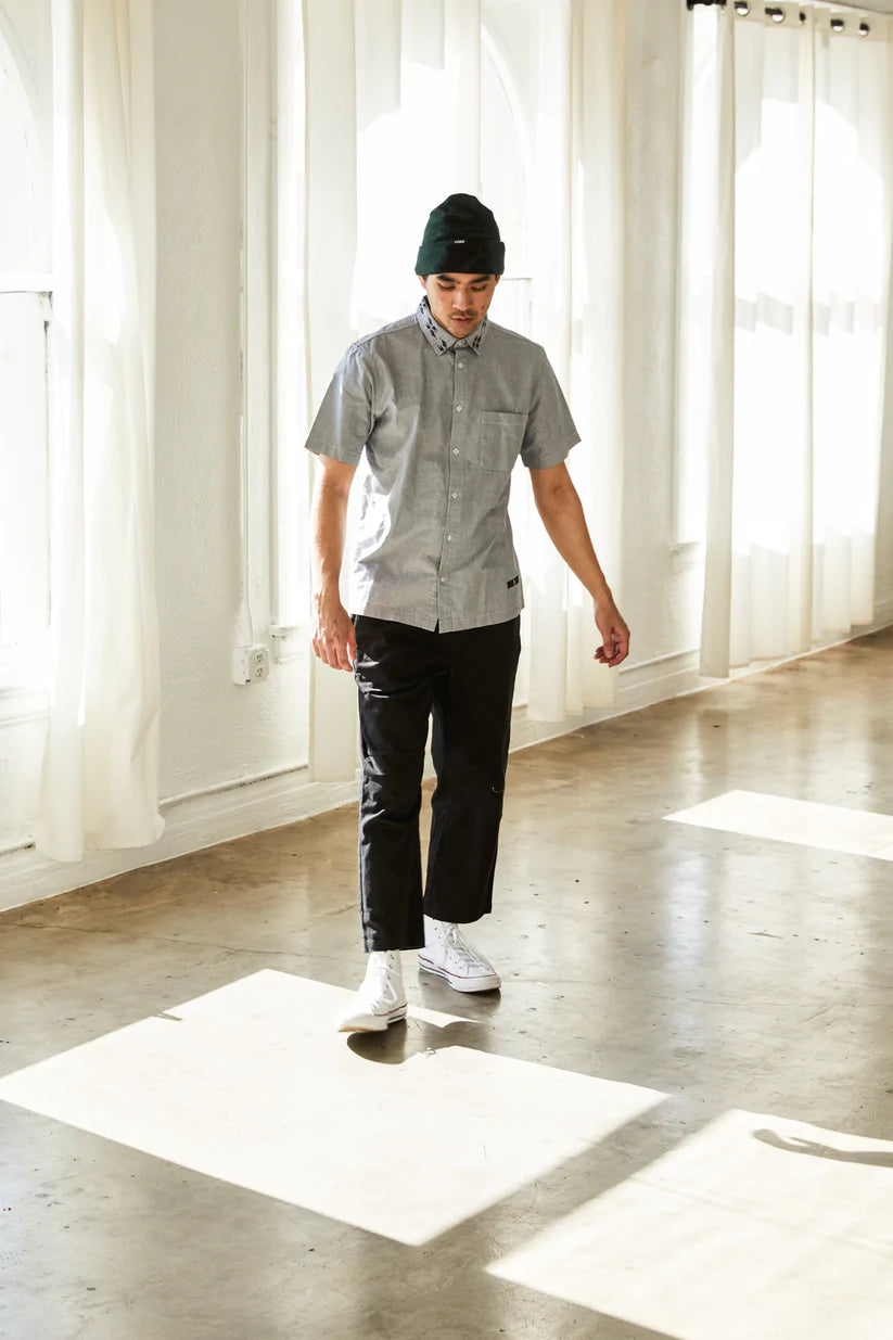 FORMER - Vivian All Purpose SS Shirt - Light Grey